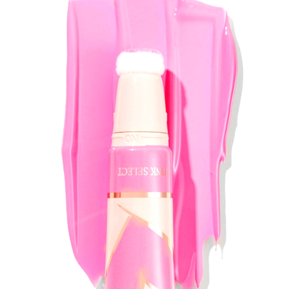 4/25 bundle item. Beauty Creations Liquid Blush Cheeked Up Wand in Rosey Reset